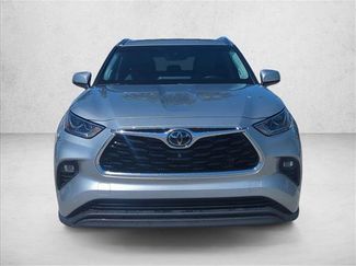 Used 2021 Toyota Highlander Limited FWD video 2