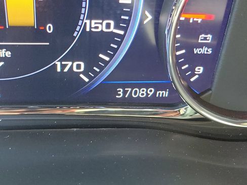 Used 2022 GMC Acadia Denali w/ Denali Ultimate Package AWD/4WD image 23
