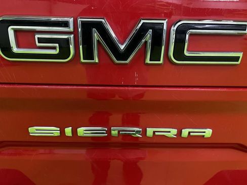 Used 2022 GMC Sierra 1500 Elevation AWD/4WD image 12