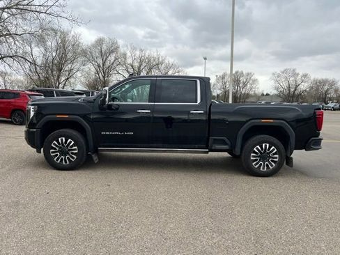 Used 2025 GMC Sierra 2500 Denali Ultimate AWD/4WD image 5