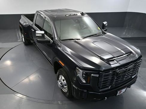 Used 2024 GMC Sierra 3500 Denali Ultimate image 68