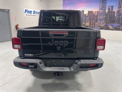 New 2025 Jeep Gladiator Nighthawk image 27