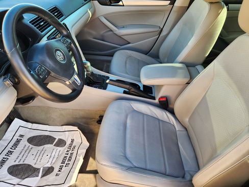 Used 2013 Volkswagen Passat 2.5 SE image 13