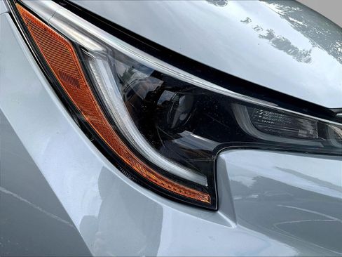 Used 2021 Toyota Corolla SE w/ Carpet Mat Package (TMS) FWD image 32