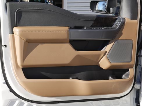 Used 2024 Ford F250 Lariat w/ Lariat Ultimate Package image 38