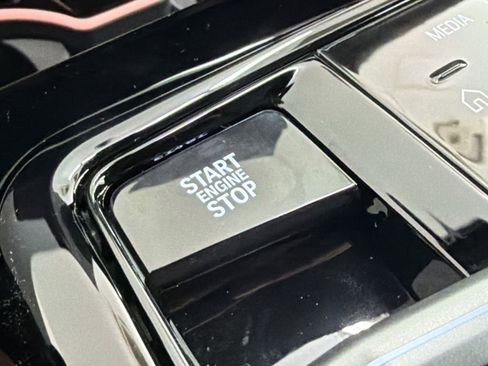 New 2026 BMW 530i RWD image 23