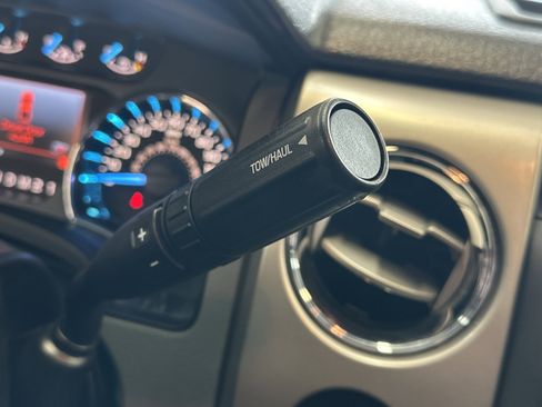 Used 2011 Ford F150 XLT w/ XLT Chrome Pkg image 31