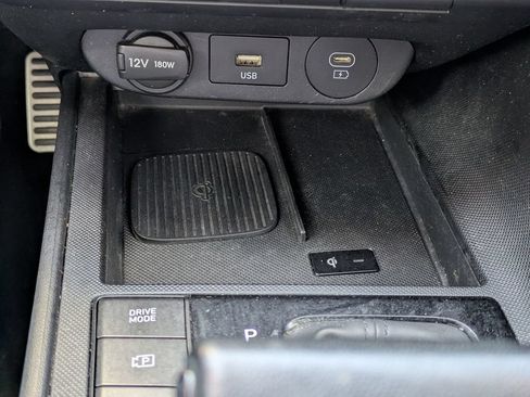 Used 2025 Hyundai Elantra Sport FWD image 29