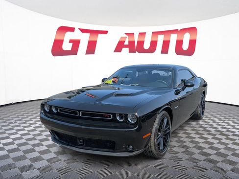 Used 2015 Dodge Challenger R/T Plus RWD image 2