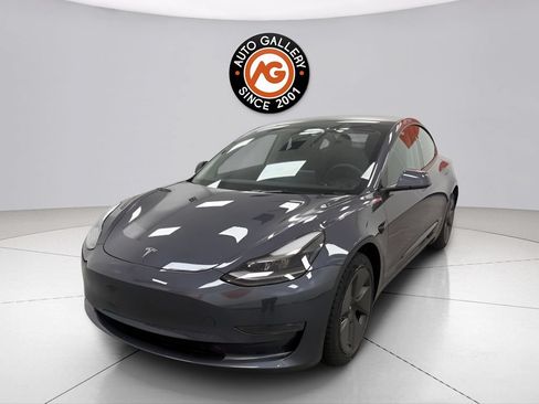 Used 2023 Tesla Model 3 Standard Range RWD image 7