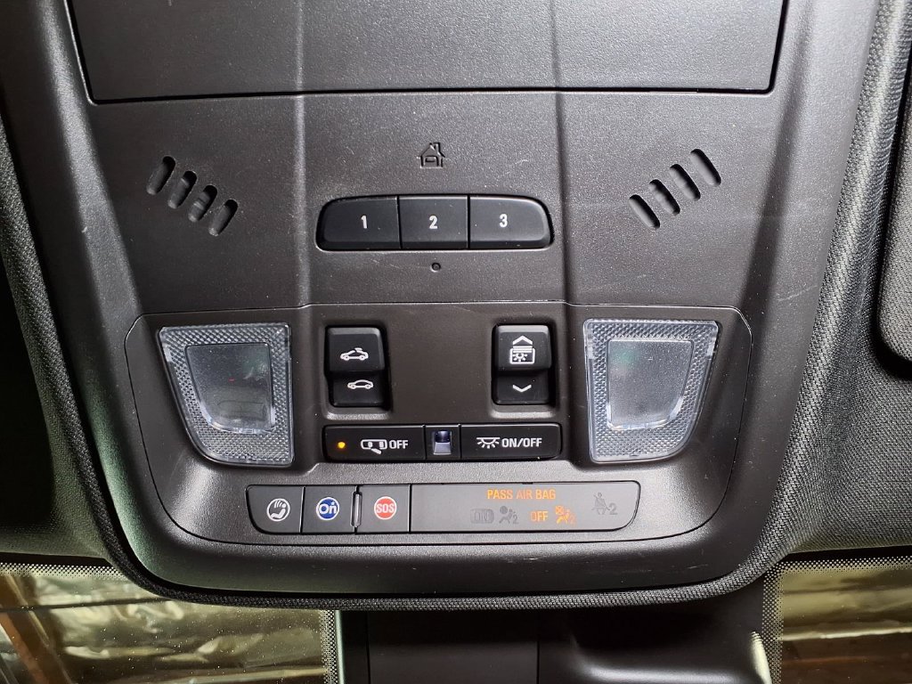 Certified 2023 Cadillac XT4 Sport FWD image 12