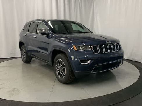 Used 2020 Jeep Grand Cherokee Limited AWD/4WD image 32