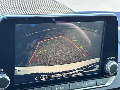 Used 2025 Nissan Altima 2.5 SV image 20