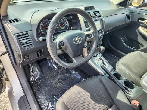 Used 2013 Toyota Corolla S w/ Premium Pkg FWD image 8