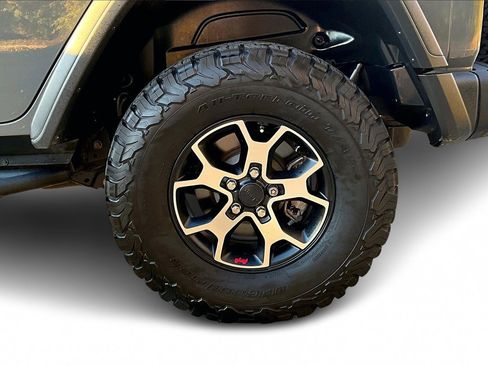 Certified 2021 Jeep Wrangler Unlimited Rubicon image 33