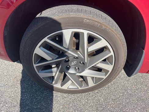 Used 2023 Hyundai Santa Fe Calligraphy image 11