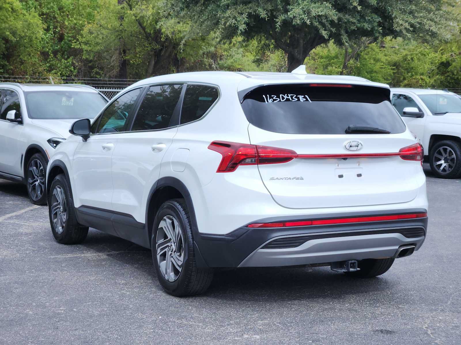 Used 2021 Hyundai Santa Fe SE FWD image 5