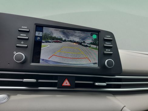 New 2026 Hyundai Elantra Sport FWD image 24