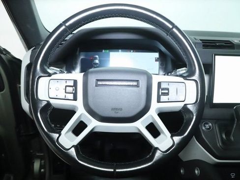 Certified 2022 Land Rover Defender 110 SE AWD/4WD image 24
