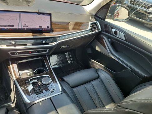 Used 2026 BMW X7 xDrive40i AWD/4WD image 29