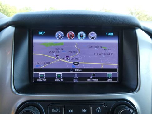 Used 2020 Chevrolet Suburban LT AWD/4WD image 18