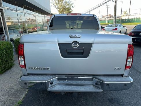 Used 2013 Nissan Frontier SV w/ SV Value Truck Pkg RWD image 24