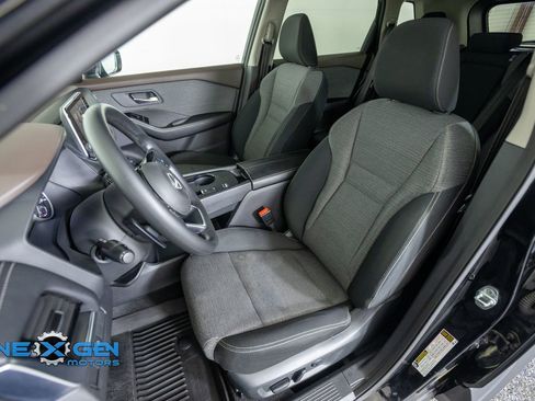 Used 2022 Nissan Rogue SV FWD image 22