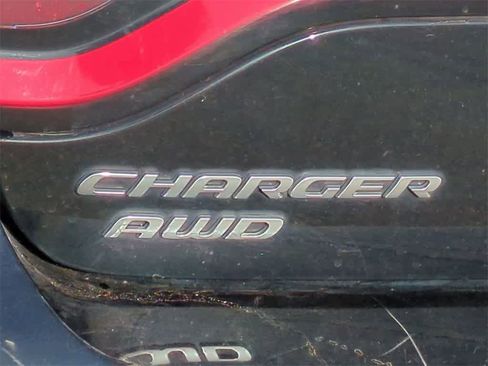 Used 2016 Dodge Charger SXT w/ AWD Plus Group image 12