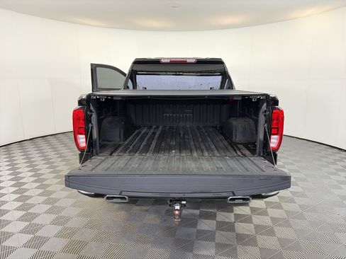 Used 2024 GMC Sierra 1500 Elevation w/ LPO, Elevation Black Package AWD/4WD image 14