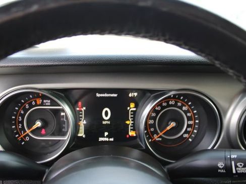Used 2021 Jeep Gladiator Sport AWD/4WD image 24