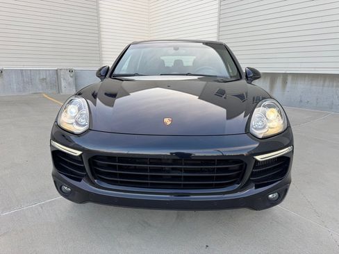 Used 2018 Porsche Cayenne S image 8