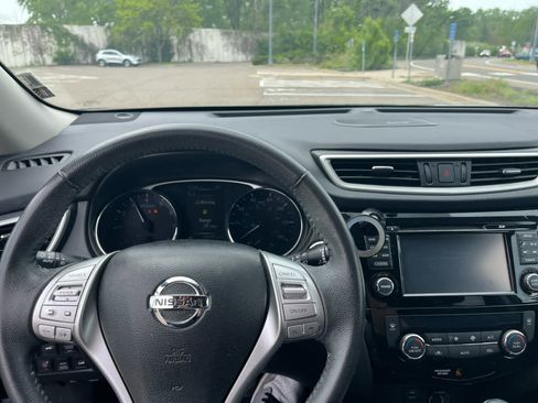 Used 2016 Nissan Rogue SL w/ SL Premium Package AWD/4WD image 11