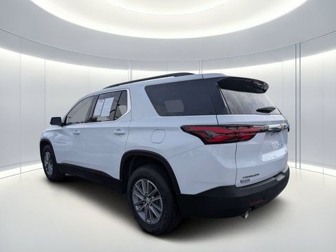 Used 2023 Chevrolet Traverse LT FWD image 6
