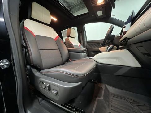 Certified 2023 GMC Canyon AT4X image 29