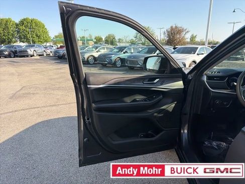 Used 2023 Jeep Grand Cherokee L Limited w/ Black Appearance Package AWD/4WD image 26