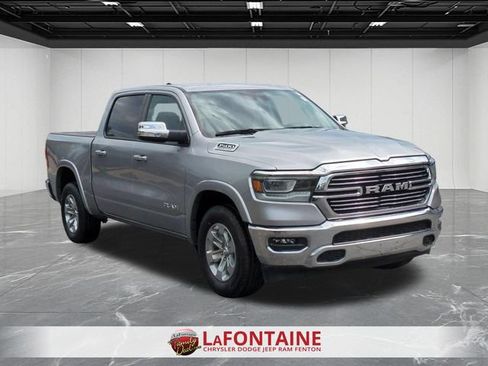 Used 2022 RAM 1500 Laramie AWD/4WD image 7