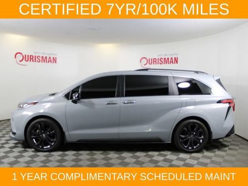Used 2024 Toyota Sienna XSE w/ XSE Plus Package FWD image 4
