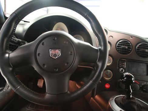 Used 2006 Dodge Viper SRT-10 RWD image 14