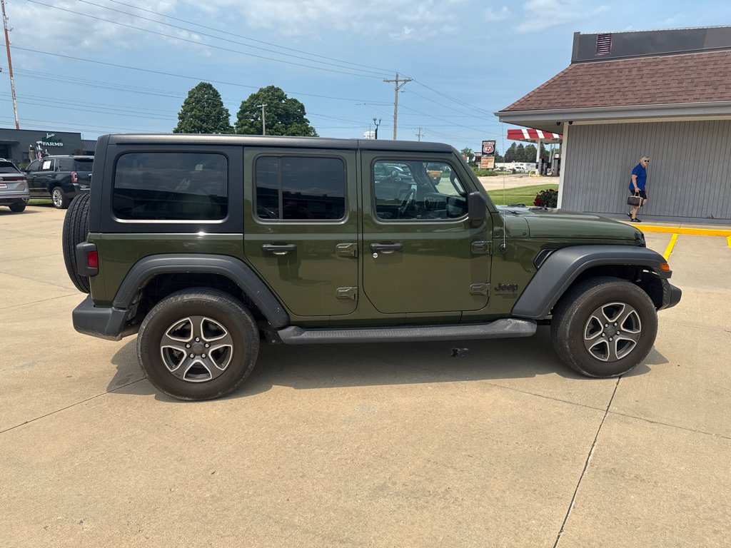 Used 2021 Jeep Wrangler Unlimited Sport AWD/4WD image 6
