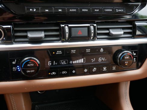 Certified 2023 Nissan Pathfinder Platinum AWD/4WD image 19