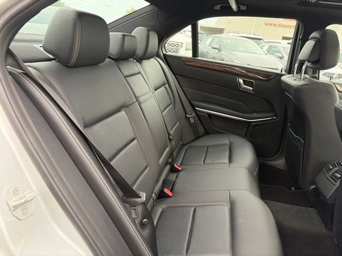 Used 2016 Mercedes-Benz E 350 Sedan image 18