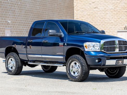 Used 2007 Dodge Ram 2500 Truck Laramie AWD/4WD image 7