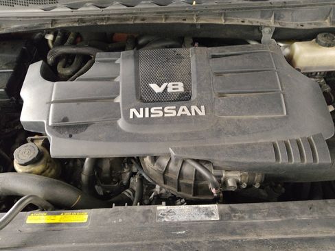 Used 2017 Nissan Titan SV RWD image 30