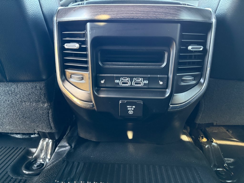 Used 2026 RAM 5500 4x4 Crew Cab w/ Laramie Trim Package image 37