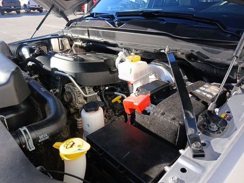 Used 2024 RAM 2500 Big Horn w/ Sport Appearance Package image 12