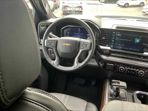 Used 2024 Chevrolet Silverado 1500 High Country w/ High Country Premium Package image 8