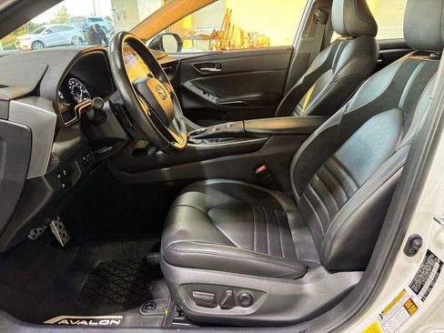 Used 2021 Toyota Avalon XSE image 23