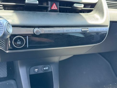 Used 2024 Hyundai Ioniq 5 SE RWD image 23