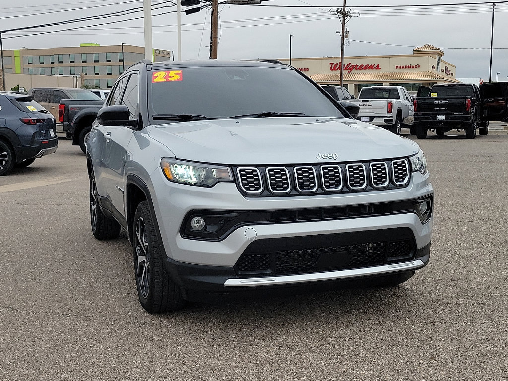 Used 2025 Jeep Compass Limited AWD/4WD image 2
