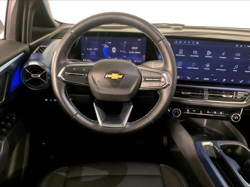 Used 2025 Chevrolet Equinox EV LT w/ Convenience Package FWD image 5